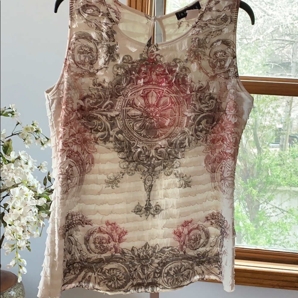 Janeric ruffled medallion tank 💕